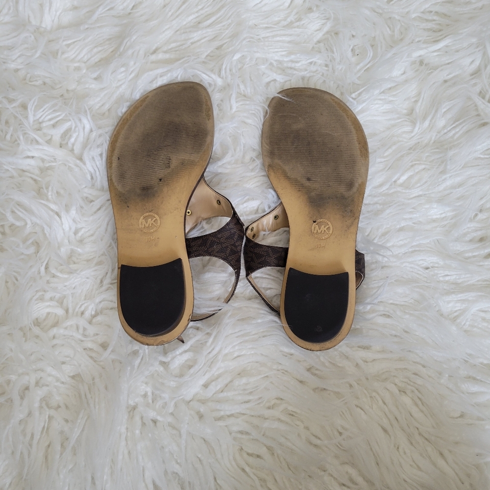 Michael Kors Mk Plate Thong Sandals - Picture 7 of 11